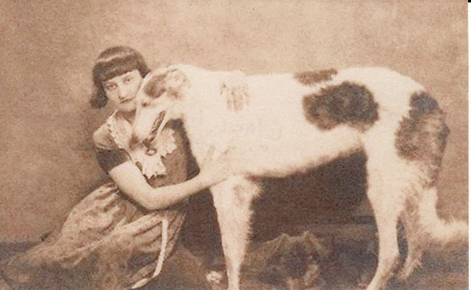 clara-tice-and-her-dog