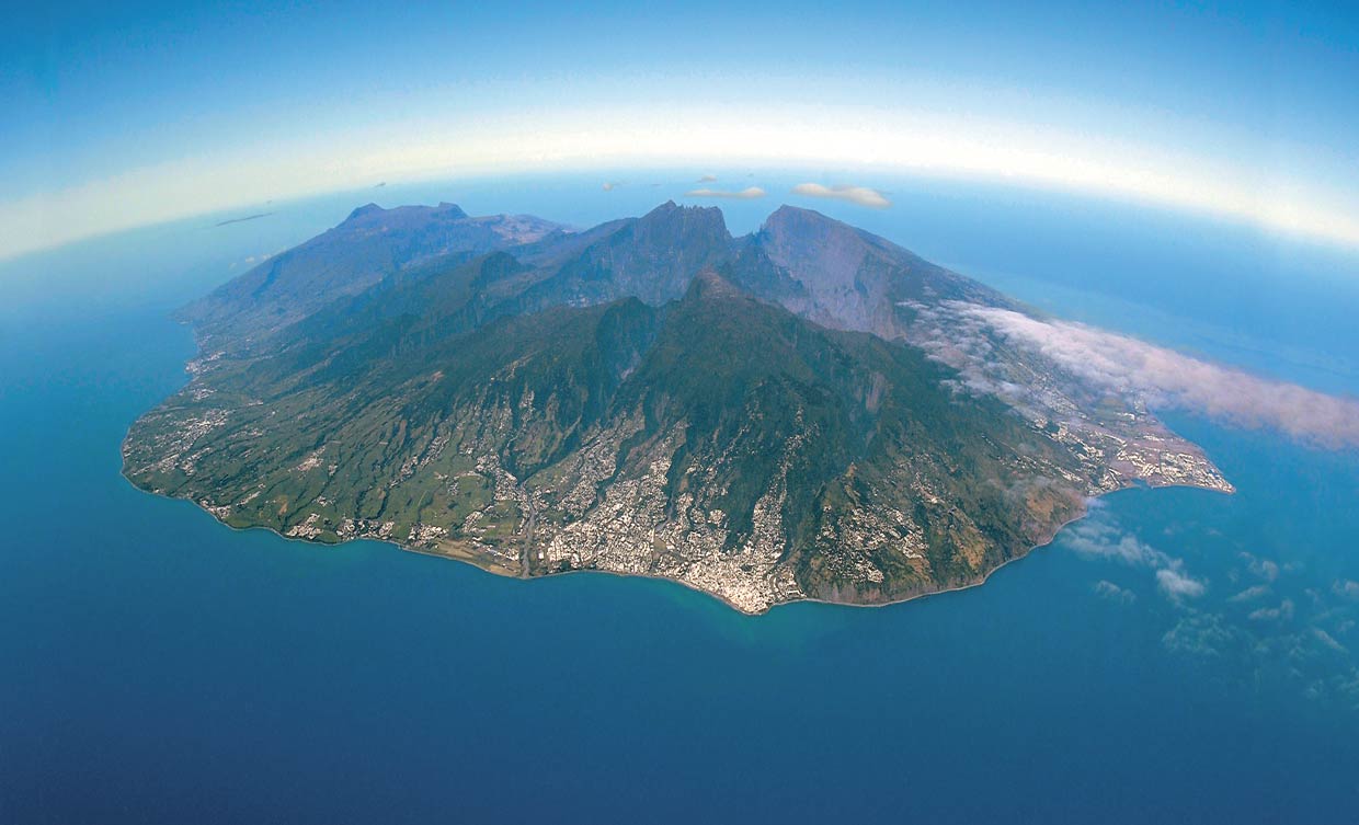 a_la_reunion_vue_du_cie-a
