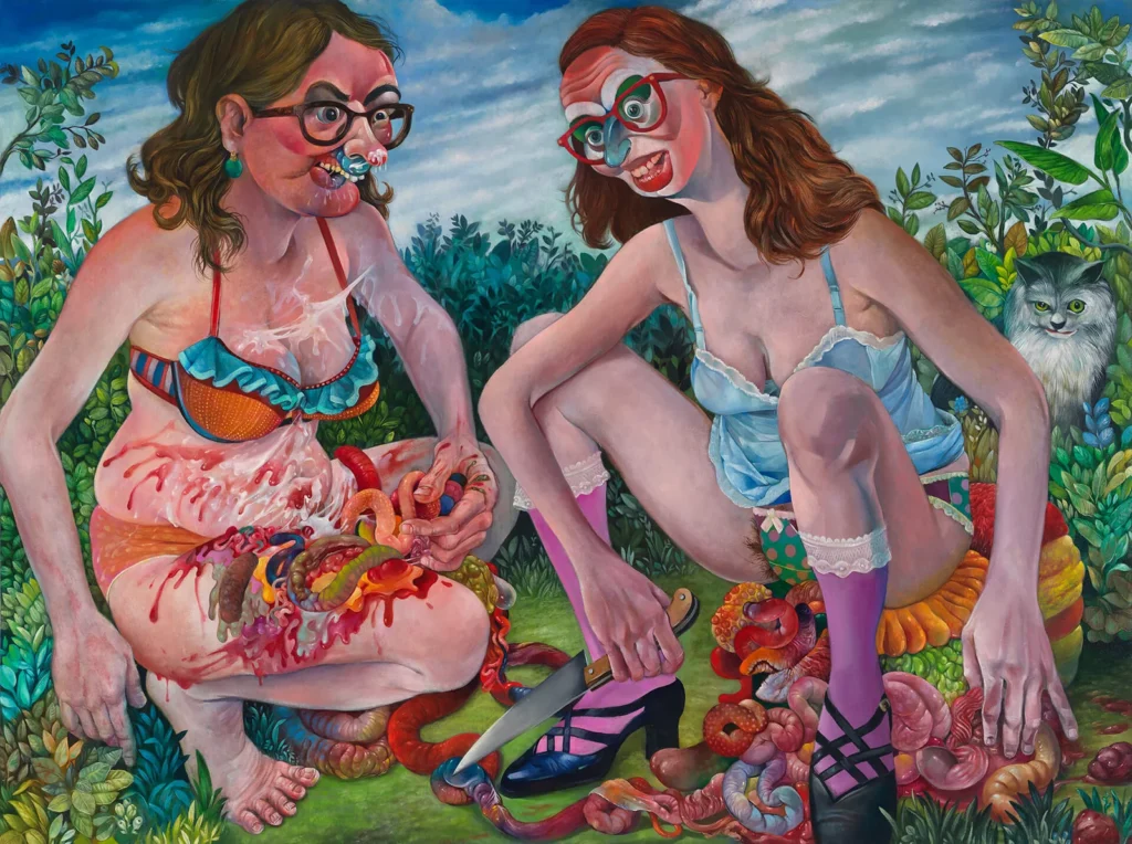 Pintura grotesca de Gregory Jacobsen con dos figuras humanas de anatomía distorsionada entre formas orgánicas multicolores, un gato observando y un fondo de vegetación exuberante.
