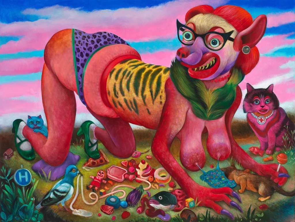 Criatura híbrida de rasgos humanos y animales rodeada de objetos y pequeños animales en un paisaje surreal de Gregory Jacobsen.