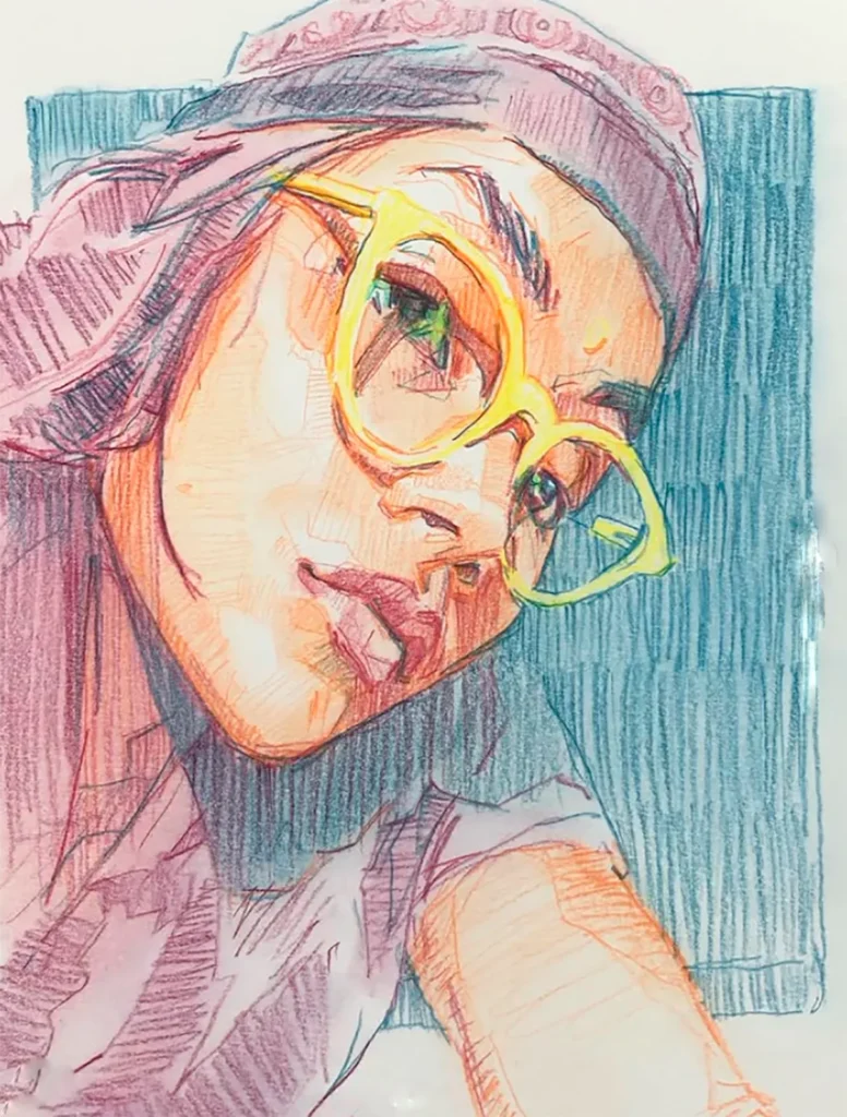 Retrato a lápiz de @dylan_sara, donde observamos un rostro de chica con gafas de vista con montura amarilla