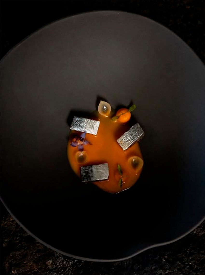 Kamezi restaurant es un proyecto de creación gastronómica comprometido con la tradición, la innovación y la esencia del producto de Lanzarote.