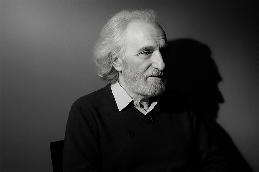 Ramiro Calle es un pionero del yoga y la espiritualidad oriental en España, maestro, escritor y director del Centro de Yoga Shadak en Madrid desde 1971, siendo una de las figuras más influyentes en la introducción y difusión de estas prácticas en el país, autor de más de un centenar de libros y gran conocedor de las filosofías orientales