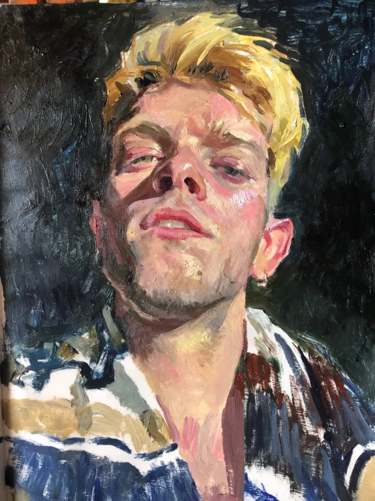 Las pinturas de Alonso del Moral condensan múltiples capas de sentido y revelan las paradojas que operan tanto en la construcción del yo como en la percepción de la realidad.