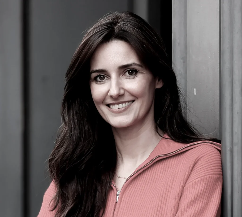 Carmen Guillén Lorente es doctora en Historia Contemporánea y profesora en el área de Historia de la Ciencia en la Facultad de Medicina de Albacete (UCLM).