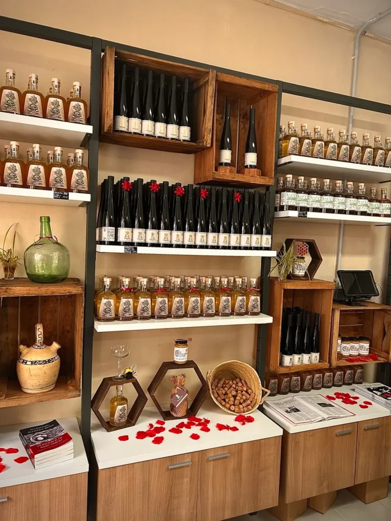 Tienda de Mandragora Hidromel, la primera microbodega familiar especializada en hidromiel en las Islas Baleares, ubicada en el corazón de Mallorca, Inca.