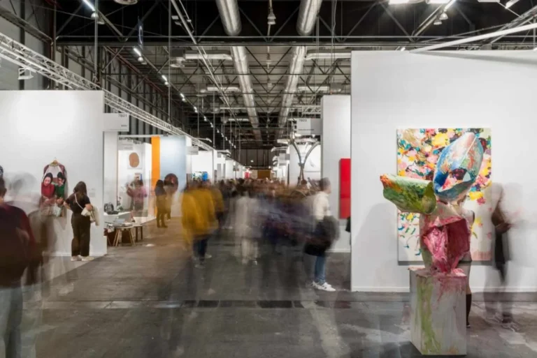 ARCOmadrid celebrará su 45ª edición del 4 al 8 de marzo de 2026 reafirmándose como una de las grandes citas internacionales de arte contemporáneo.