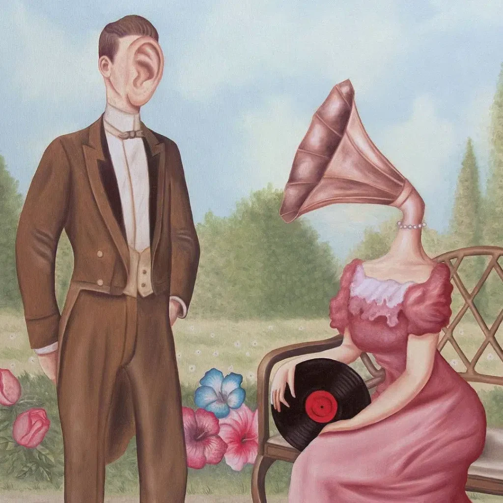 Retrato surrealista de Rafael Silveira con mujer de cabeza?gramófono y figura masculina en un paisaje floral