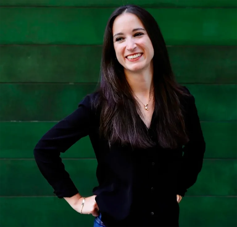 Estefanía Molina Morales (Igualada, Barcelona, 23 de diciembre de 1991) es una analista política, escritora y periodista española.