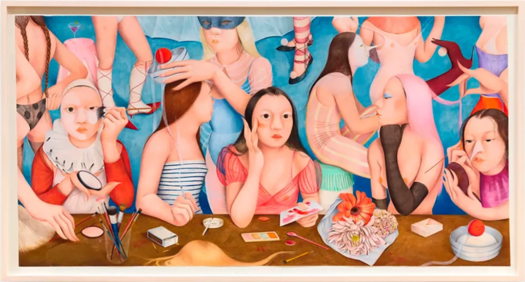 Aproh trabaja principalmente con lápices de colores y rotuladores, que utiliza como si fueran un diluyente capaz de fundir los tonos entre sí, generando superficies ricas y matizadas. Sus composiciones, aparentemente lúdicas, esconden un trasfondo más complejo, donde lo absurdo se entrelaza con lo emocional