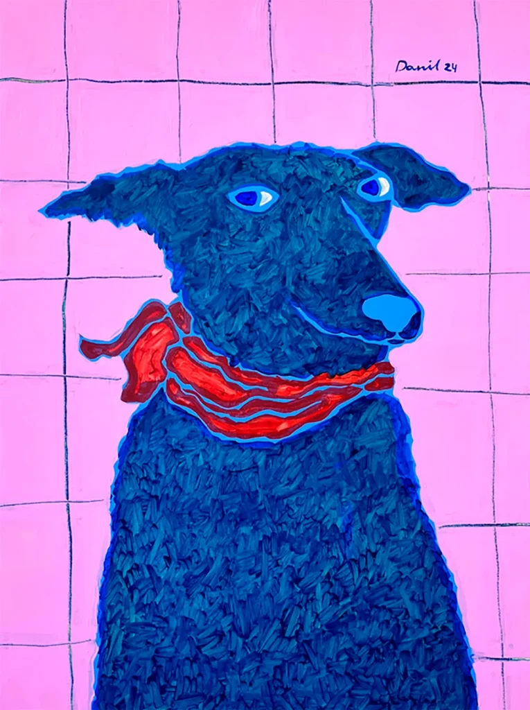 Una exploración visual de la vida cotidiana de diversas culturas: ornamentos auténticos en textiles, jarrones y muebles, plantas locales y animales domésticos. Allí donde se encuentre Danil, logra llenar los espacios que lo rodean con un conjunto de objetos inmutables y se convierte en un punto focal para las mascotas más encantadoras, que más tarde pasan a ser las protagonistas de sus lienzos.