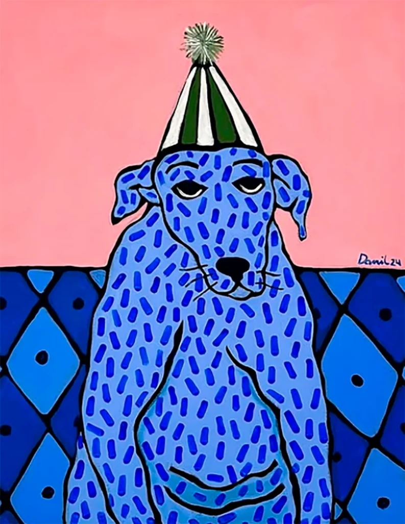 Una exploración visual de la vida cotidiana de diversas culturas: ornamentos auténticos en textiles, jarrones y muebles, plantas locales y animales domésticos. Allí donde se encuentre Danil, logra llenar los espacios que lo rodean con un conjunto de objetos inmutables y se convierte en un punto focal para las mascotas más encantadoras, que más tarde pasan a ser las protagonistas de sus lienzos.