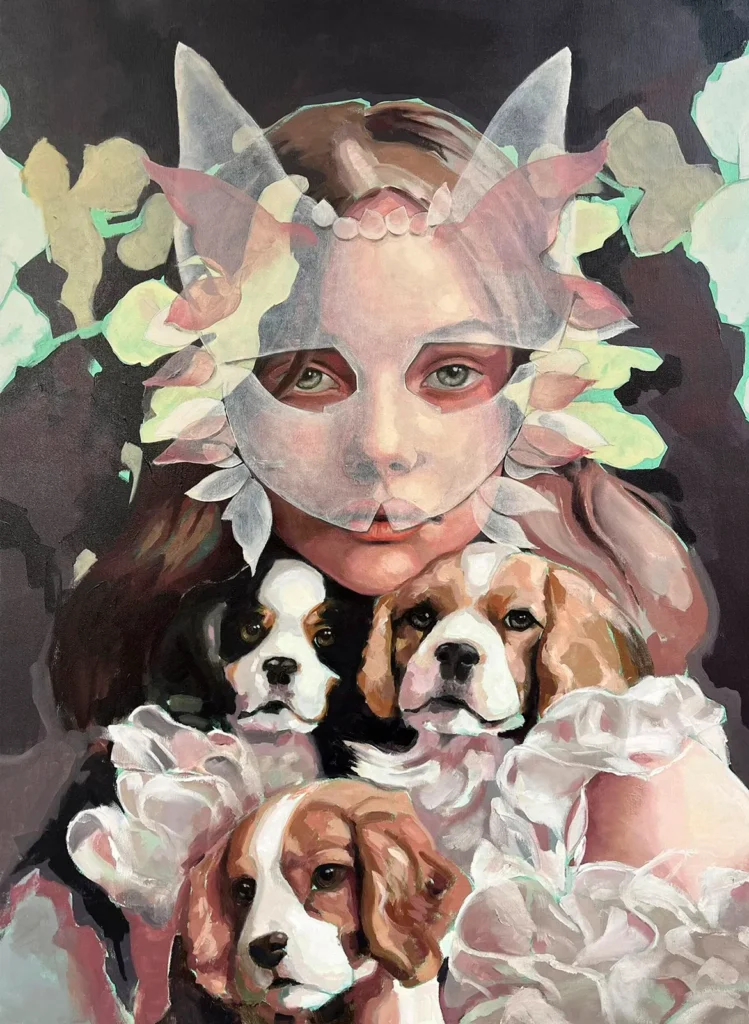 La serie Coquetería Inmortal de Gema Álvaro, que reúne un conjunto de piezas donde se redefine la búsqueda de la eterna juventud desde una mirada feminista. A través de la metáfora del mito vampírico, la artista reflexiona sobre la belleza estática: ese deseo ancestral de congelar la lozanía y detener el reloj biológico en el instante de mayor vitalidad. Bajo su atmósfera de fantasía, la obra plantea una pregunta incisiva acerca de cuánto estamos dispuestas a sacrificar por preservar un momento de plenitud.